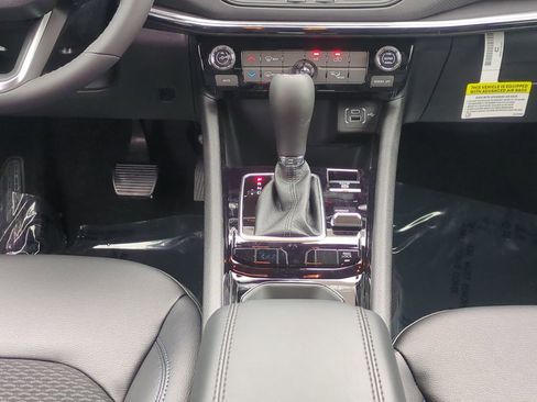 New 2026 Jeep Compass Latitude image 19