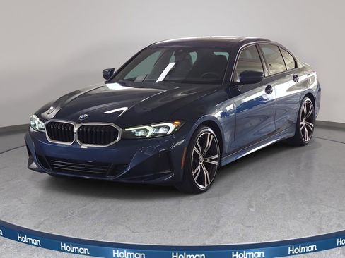 Used 2023 BMW 330i Sedan image 1