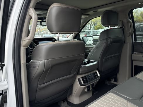 Certified 2025 Ford F150 Platinum w/ Equipment Group 703A Plus image 15