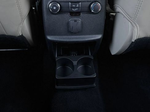 Used 2019 Ford Explorer XLT w/ Equipment Group 202A image 43