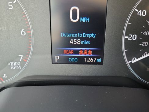 Used 2025 Toyota Corolla LE image 19