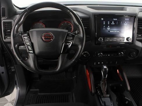 Used 2022 Nissan Frontier PRO-4X image 10