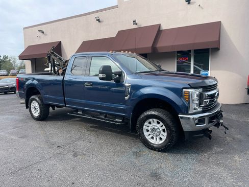 Used 2019 Ford F350 XLT w/ XLT Value Package image 4
