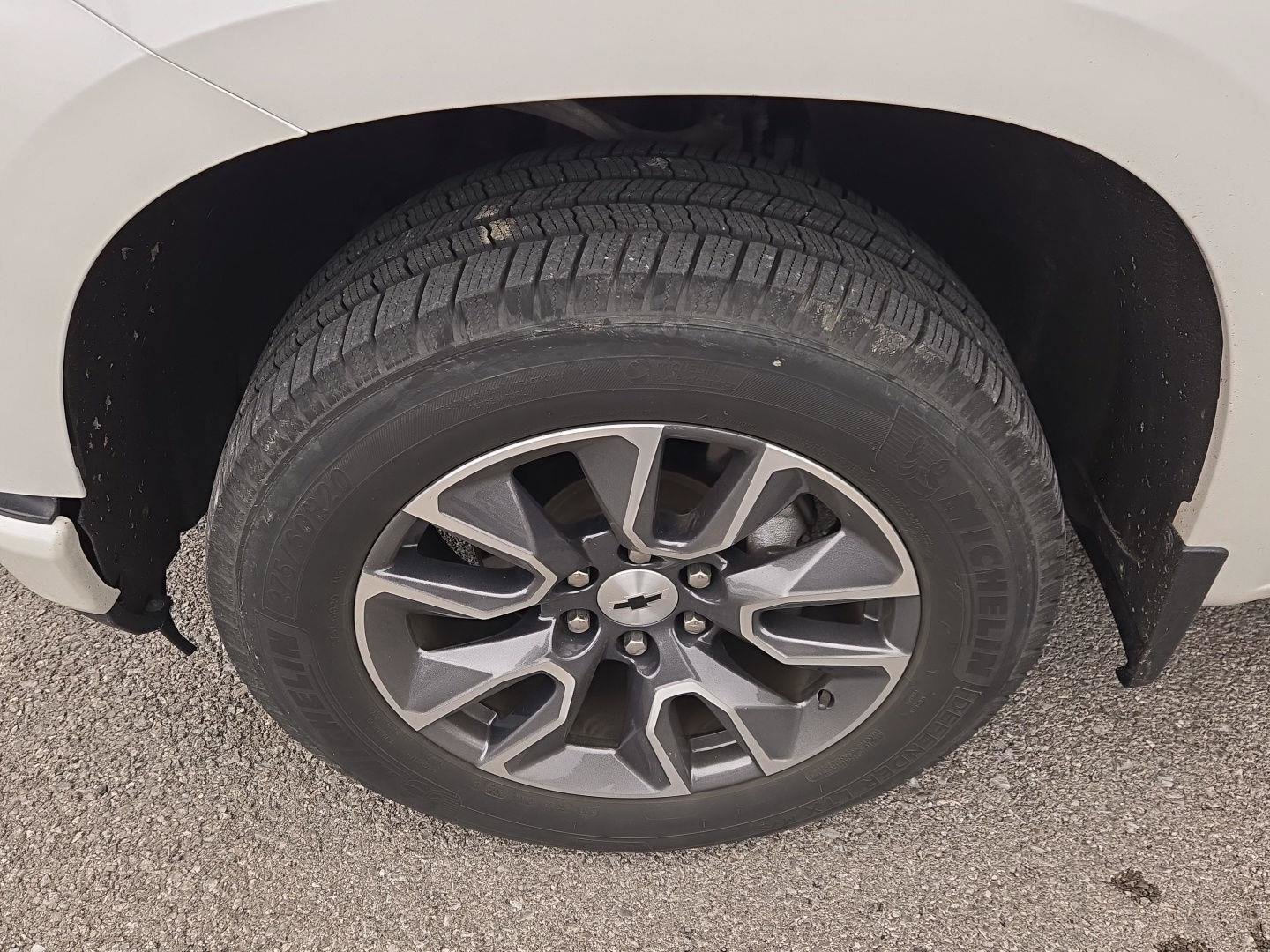 Used 2020 Chevrolet Silverado 1500 RST AWD/4WD image 12