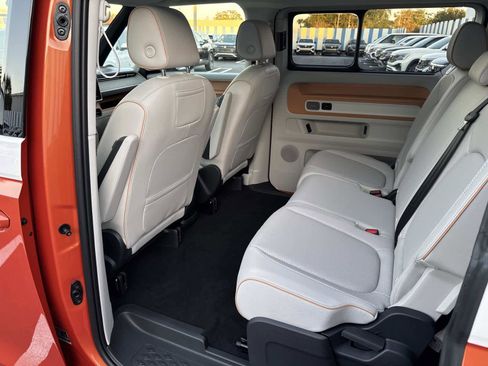 New 2025 Volkswagen ID. Buzz Pro S Plus image 14