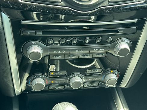 Used 2017 Nissan Pathfinder SV w/ Cargo Package image 23