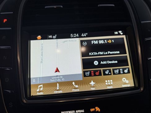 Used 2022 Lincoln Nautilus Reserve w/ Equipment Group 202A image 51