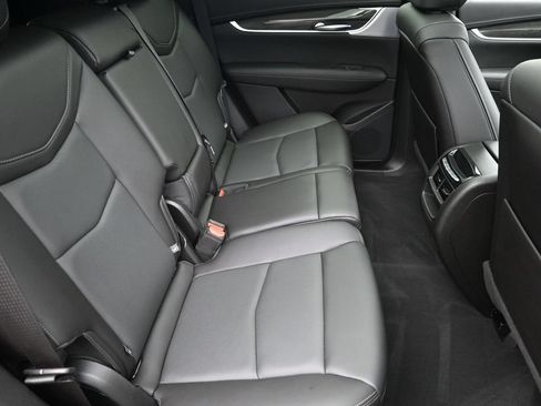 Used 2023 Cadillac XT5 Sportv w/ Technology Package AWD/4WD image 33
