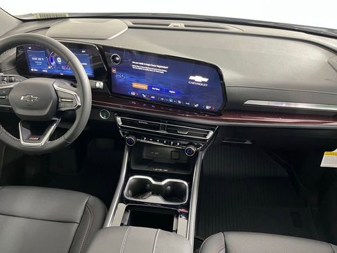 New 2026 Chevrolet Traverse Z71 w/ Driver Confidence Package AWD/4WD image 17