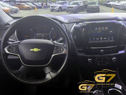 Used 2018 Chevrolet Traverse LT FWD image 13