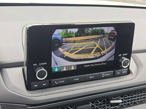 Certified 2023 Honda Accord EX image 17