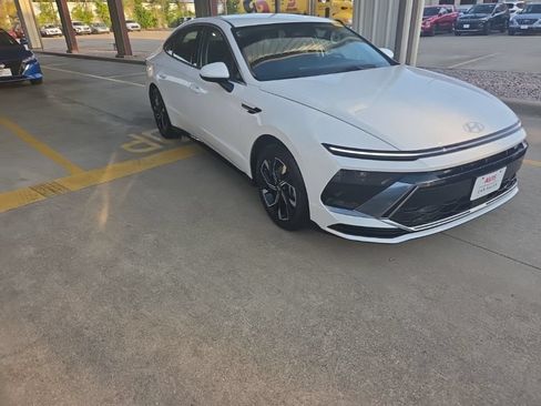 Used 2025 Hyundai Sonata SEL FWD image 6