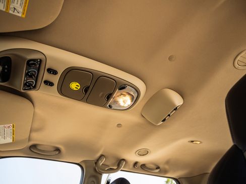 Used 2005 Ford Excursion Eddie Bauer image 29