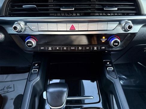 Used 2022 Kia Telluride S image 39