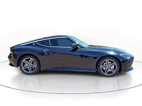 New 2026 Nissan Z Sport w/ Floor Mat Package RWD image 4