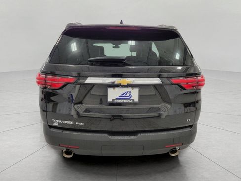 Used 2023 Chevrolet Traverse LT w/ Rear Camera Mirror Package image 26