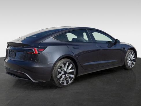 Used 2025 Tesla Model 3 Long Range image 9