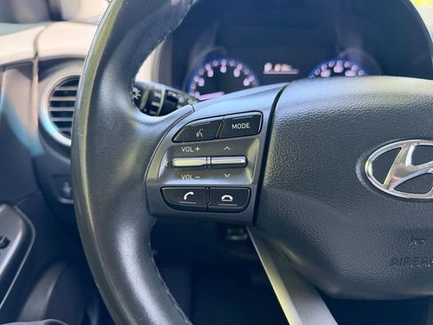 Used 2021 Hyundai Kona Limited AWD/4WD image 15