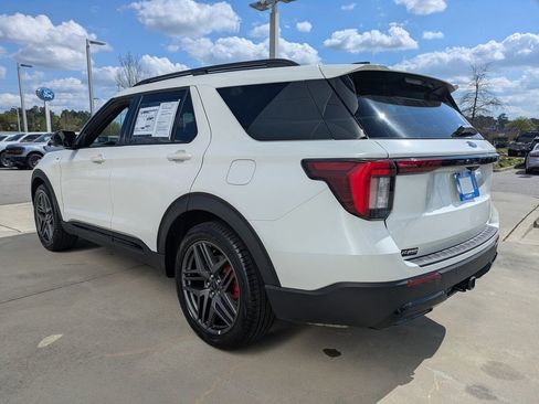 New 2026 Ford Explorer ST-Line w/ ST-Line Street Pack image 6