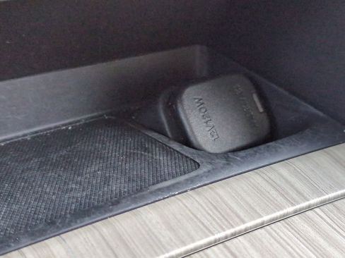 Used 2024 MAZDA CX-90 Plug-In Hybrid w/ Preferred image 30