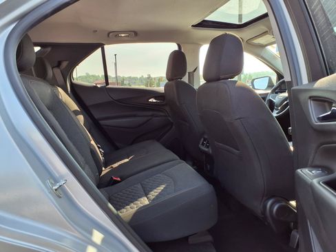Used 2018 Chevrolet Equinox LT FWD image 26