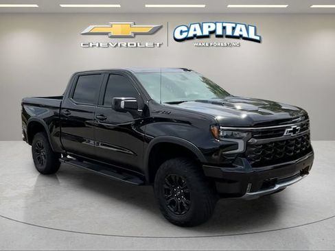 Used 2025 Chevrolet Silverado 1500 ZR2 w/ Technology Package AWD/4WD image 7