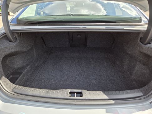 Used 2024 Volvo S60 B5 Plus image 25