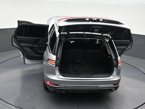 Used 2021 Lincoln Aviator 2WD image 36