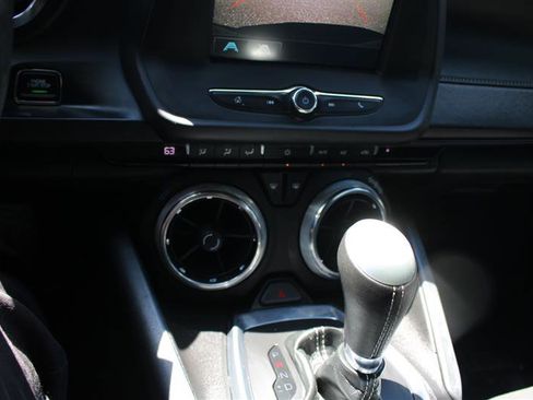 Used 2016 Chevrolet Camaro LT RWD image 13