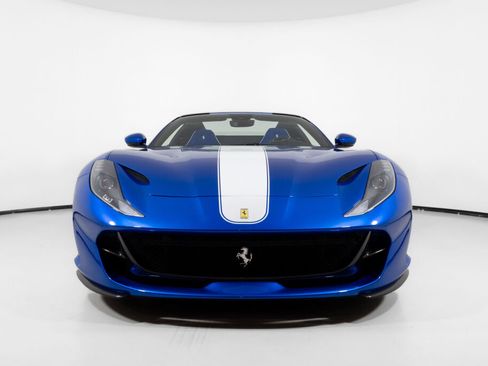 Used 2022 Ferrari 812 GTS RWD image 13