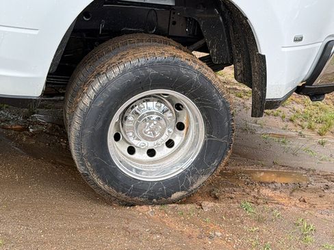 New 2026 RAM 3500 Big Horn AWD/4WD image 12