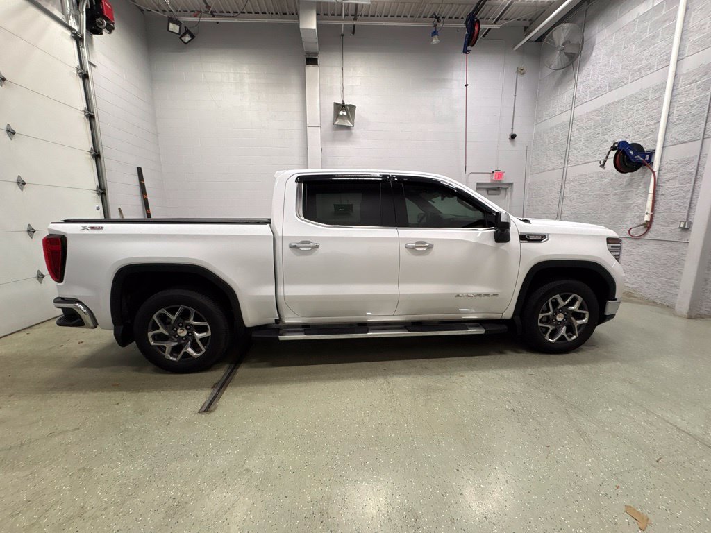 Used 2025 GMC Sierra 1500 SLT w/ SLT Premium Package AWD/4WD image 3