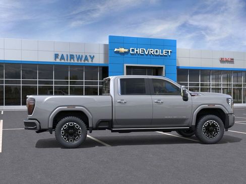 New 2026 GMC Sierra 3500 Denali w/ Denali Reserve Package AWD/4WD image 5