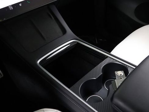 Used 2022 Tesla Model Y Performance image 20