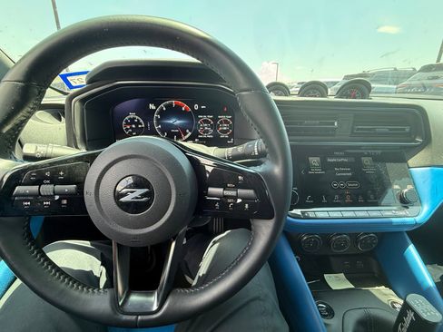 Certified 2023 Nissan Z w/ Floor Mat Package (L93) RWD image 20