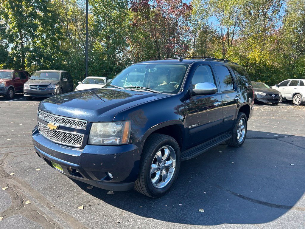Used 2008 Chevrolet Tahoe LTZ w/ LTZ Preferred Equipment Group AWD/4WD image 3