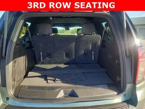 Used 2024 Chevrolet Suburban RST image 8