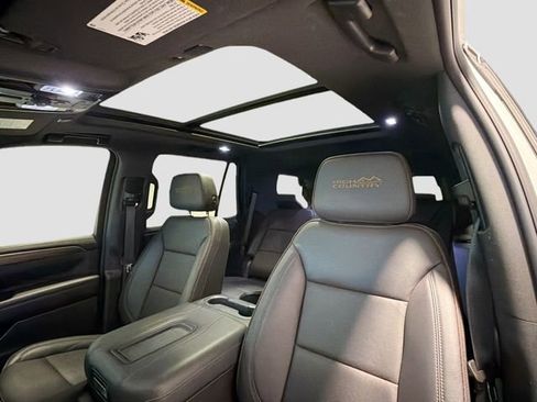 Used 2023 Chevrolet Tahoe High Country w/ Premium Package 2 AWD/4WD image 22