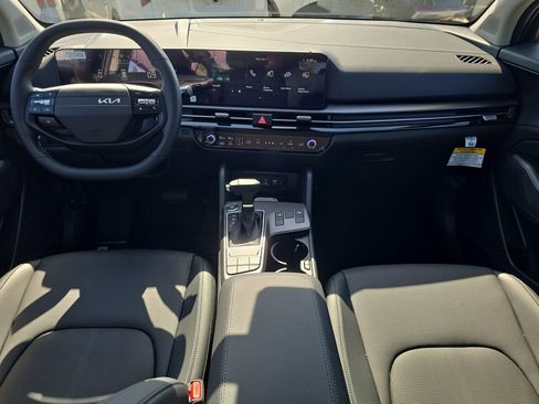 New 2026 Kia Sportage EX image 13