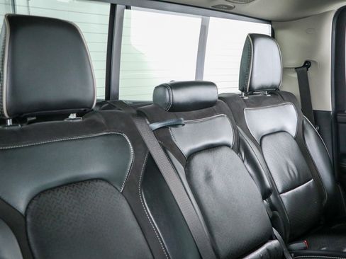 Used 2022 RAM 1500 Laramie w/ Laramie Southwest Edition AWD/4WD image 30