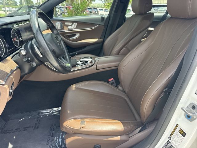 Used 2018 Mercedes-Benz E 300 4MATIC image 11