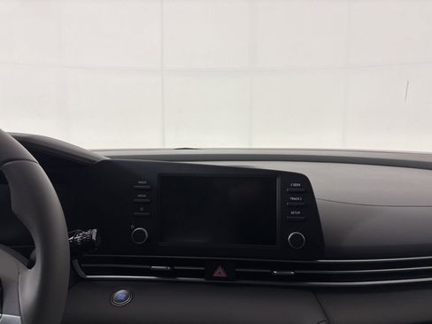 New 2026 Hyundai Elantra Sport FWD image 24