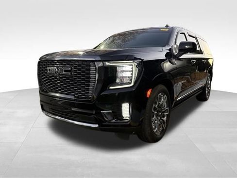 Used 2023 GMC Yukon XL Denali Ultimate image 1