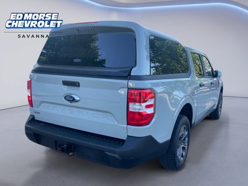 Used 2023 Ford Maverick Lariat FWD image 5