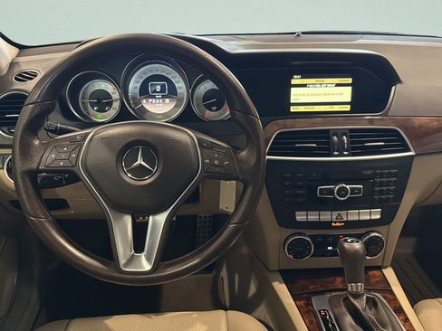 Used 2012 Mercedes-Benz C 250 Sedan image 30