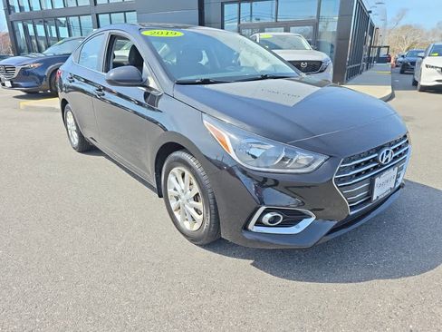 Used 2019 Hyundai Accent SEL image 4