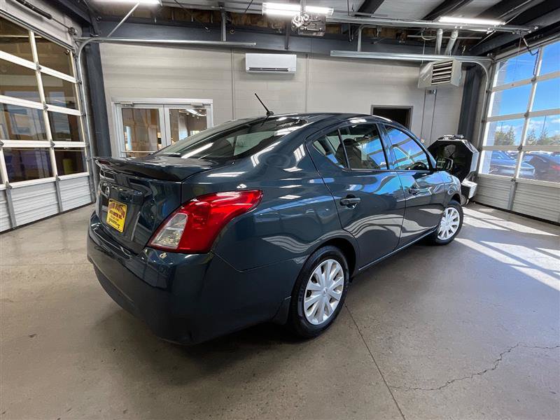 Used 2017 Nissan Versa S Plus FWD image 5