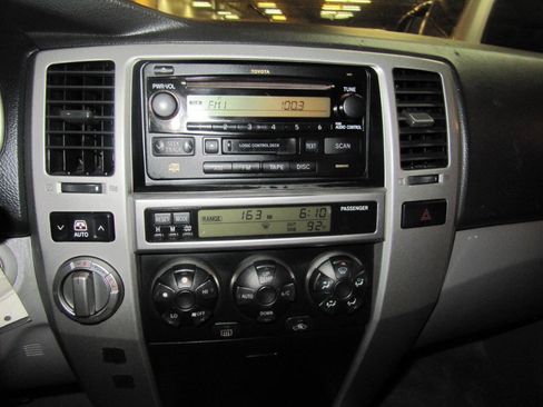 Used 2003 Toyota 4Runner Sport AWD/4WD image 17