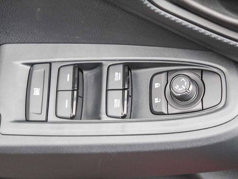 New 2025 Subaru Crosstrek 2.0i Premium image 18