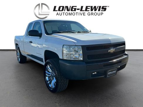 Used 2011 Chevrolet Silverado 1500 W/T image 10